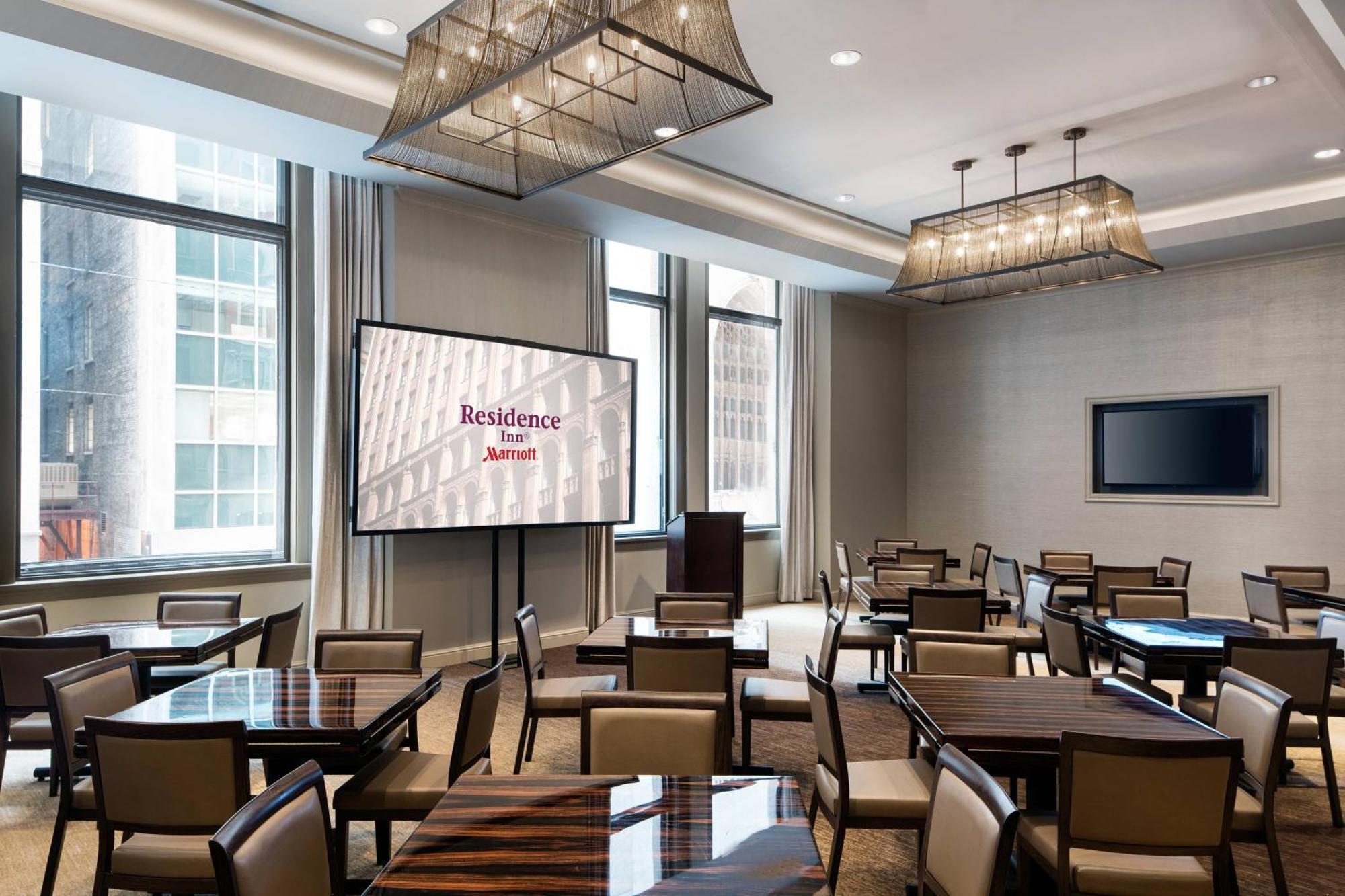 Residence Inn By Marriott Chicago Downtown/Loop מראה חיצוני תמונה